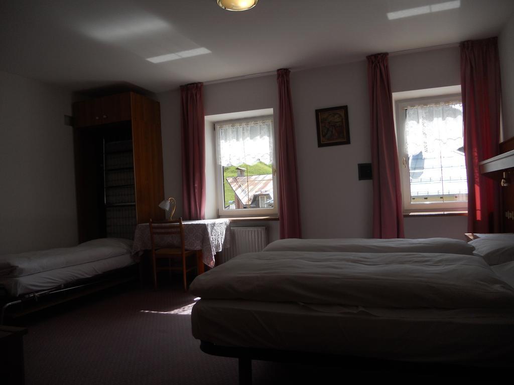 Albergo Alpino Арабба Экстерьер фото