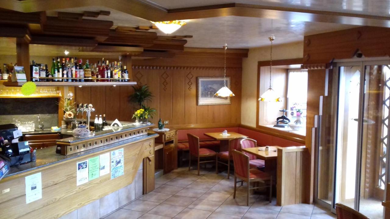 Albergo Alpino Арабба Экстерьер фото
